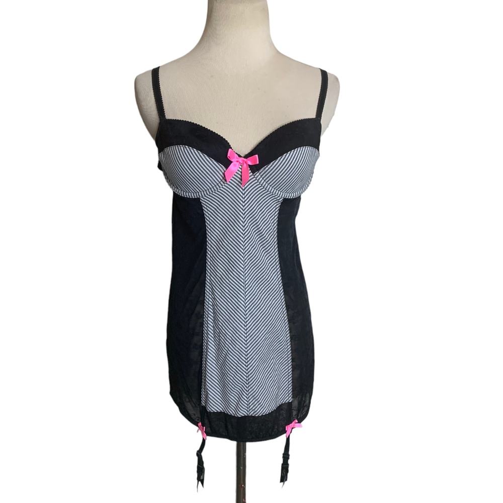 Victoria’s Secret Y2K teddy size Medium